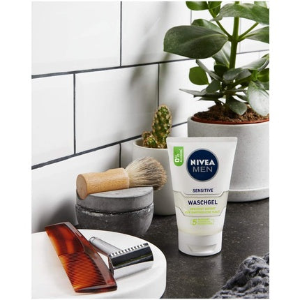 Gel de curatare faciala Nivea Men Sensitive, 100ml, fara sapun