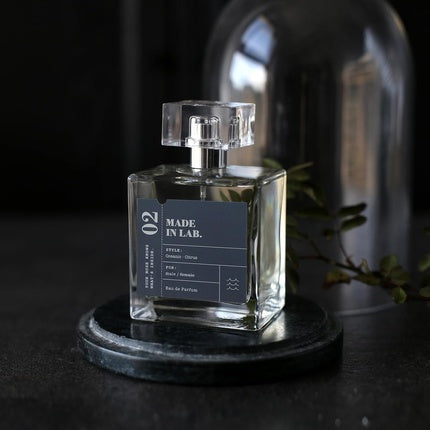 Eau de Parfum Made In Lab 02 pentru Bărbați, 100ml