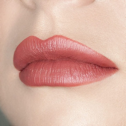 Lipstick Inglot Lipsatin 310, culoare nude coraliu, textură mată