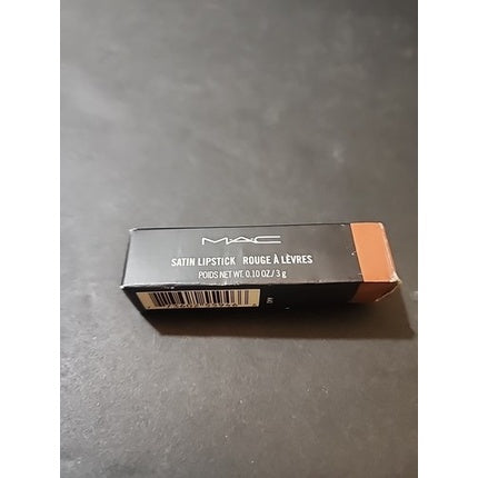 Mac Satin Lipstick 828 Bad 'N' Bare - Culoare Nude