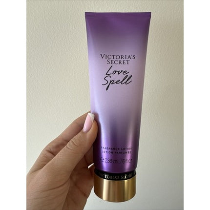 Victoria's Secret Love Spell Fragrance Body Lotion, 8 Fl Oz, Lavandă