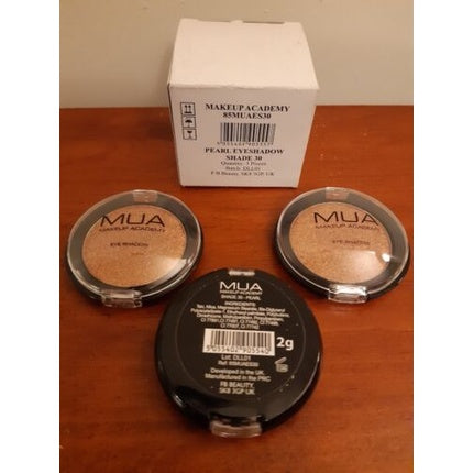 Pictură ochi MUA, Pearl Eyeshadow Shade 30, culoare auriu-perlat