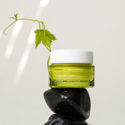 Cremă de zi Korres Santorini Grape Pore Refining Expert Duo Value Set