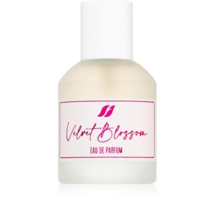 Farmasi Velvet Blossom Eau De Parfum pentru femei, 50 ml, sticlă alb mat