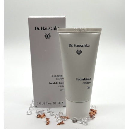 Primer față, Dr. Hauschka, 001 Cashew, 30ml