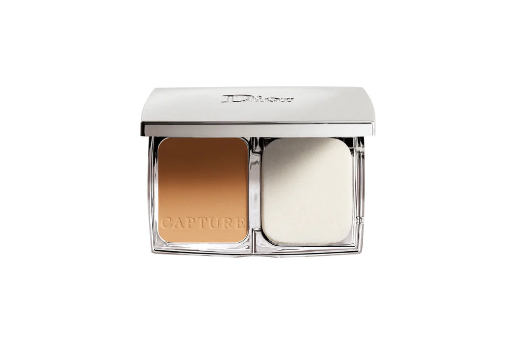Fond de ten compact Christian Dior Capture Totale, de lungă durată, nuanța 30 Bej mediu, 11 g