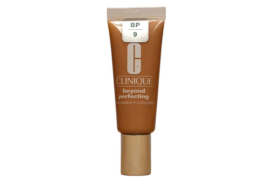 Fond de ten lichid și corector 2-în-1 Clinique Beyond Perfecting, finisaj mat, fără parabeni, nuanța BP9 Neutru, 10 ml, tester