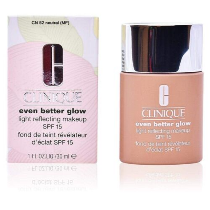 Fond de ten lichid Clinique Even Better Glow, efect luminos, nuanța CN 52 Neutral, SPF 15, 30 ml