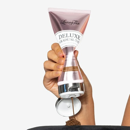 Self-Tanner Loving Tan Deluxe Gradual Tan auriu