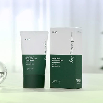 Crema de protecție solară Anua Heartleaf Silky Moisture, 50ml, Verde