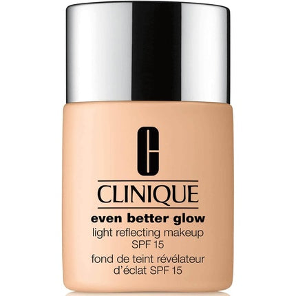 Fond de ten cu iluminare, Clinique Even Better Glow SPF 15, 30ml