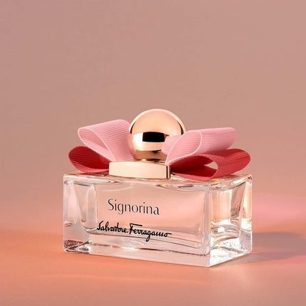 Set Cadou Parfum Salvatore Ferragamo Signorina, roșu
