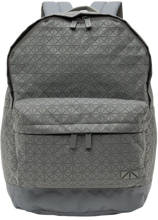 Rucsac Issey Miyake, gri, cu model geometric