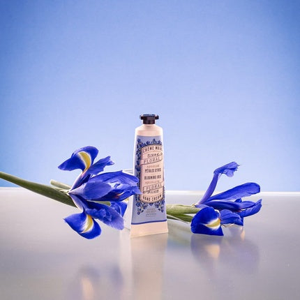 Cremă de mâini Panier Des Sens, Blooming Iris, 30ml