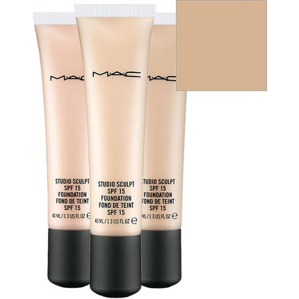 Fond de ten MAC Studio Sculpt SPF15 NC50, 30 ml