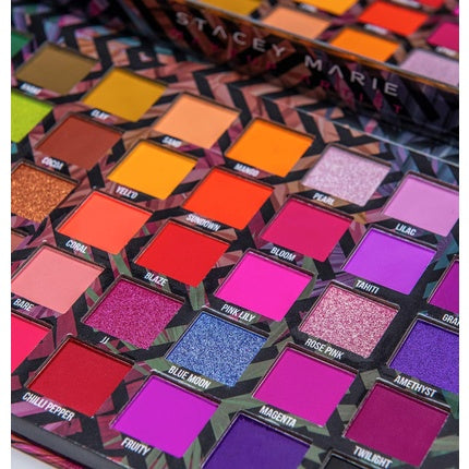 Paletă farduri ochi bPerfect Cosmetics, Carnival III Love Tahiti, 96 culori, design tropical