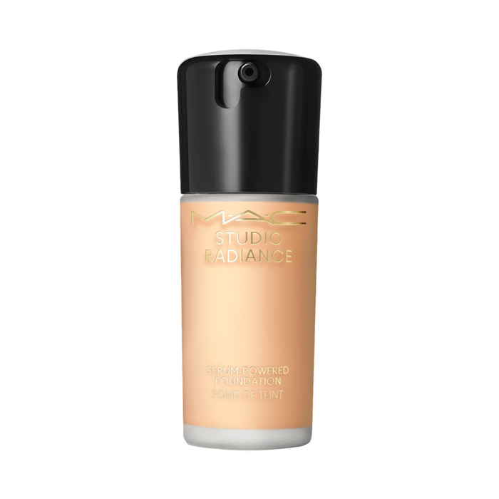 Fond de ten lichid și ser 2-în-1 MAC Studio Radiance, nuanța NW25, 30 ml