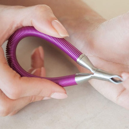 Tweezerman Grip and Snip Spiral Spring Cuticle Nipper, Inox, Roz