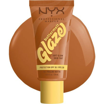 Cremă Întinsă Față cu SPF 30, NYX Professional Makeup Buttermelt Glaze Soft Glow Skin Tint, Praline Butter BB, 40g